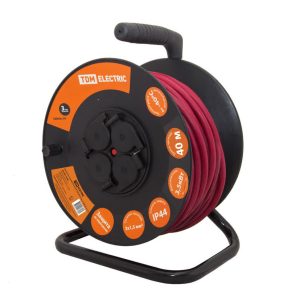 Удлинитель силовой УКз16 004 tdm (ip44 4 места/40м КГ 3х1,5 пласт. катушка)
