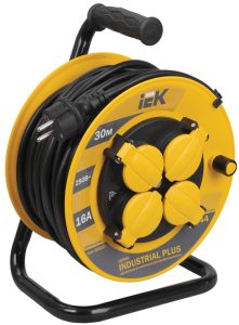 Iek industrial plus Катушка УК30 с т/з 4 места 2Р+pЕ/30метров 3х1,5мм2 ip44 industrial plus wkp15 16